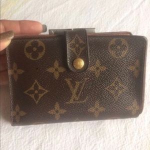 Authentic Louis Vuitton Monogram Wallet
